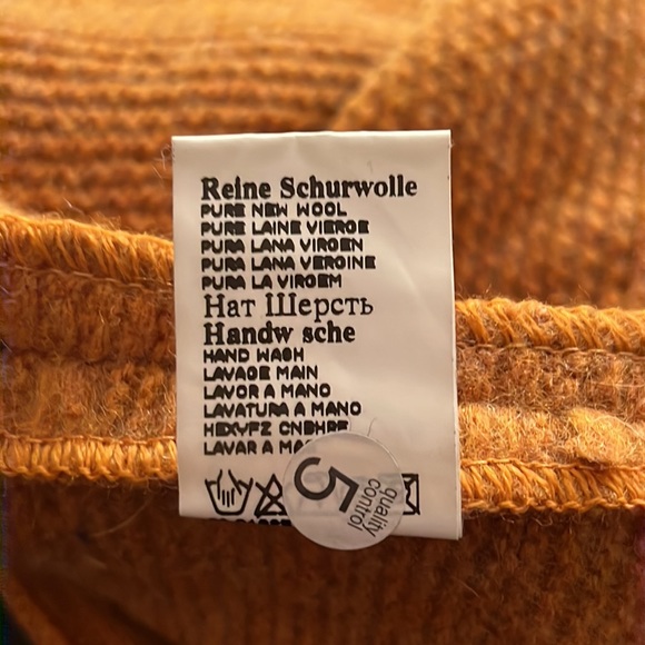 NWOT GIESSWEIN CARDIGAN IN CAMEL - Picture 7 of 7